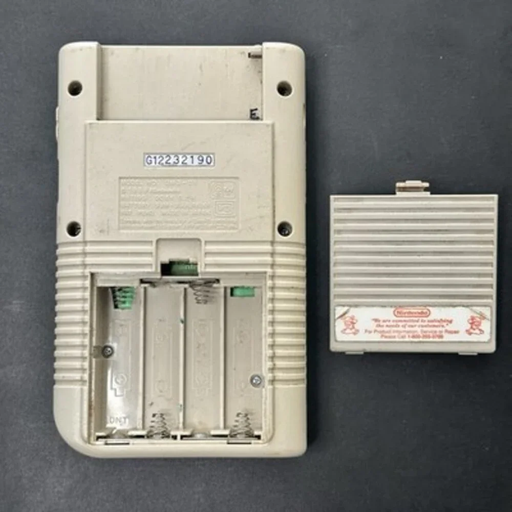 Nintendo Game Boy DMG-01 Tested & Working Lines On Screen As Is